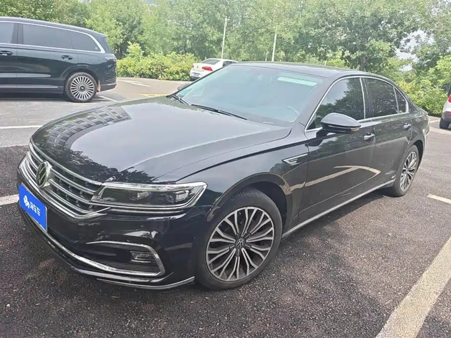 Volkswagen Phideon 2021 — фото 1 из 5