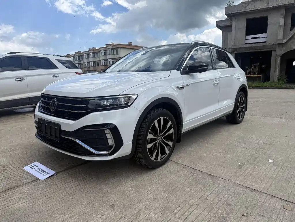 Volkswagen T-Roc 2023 — фото 1 из 5