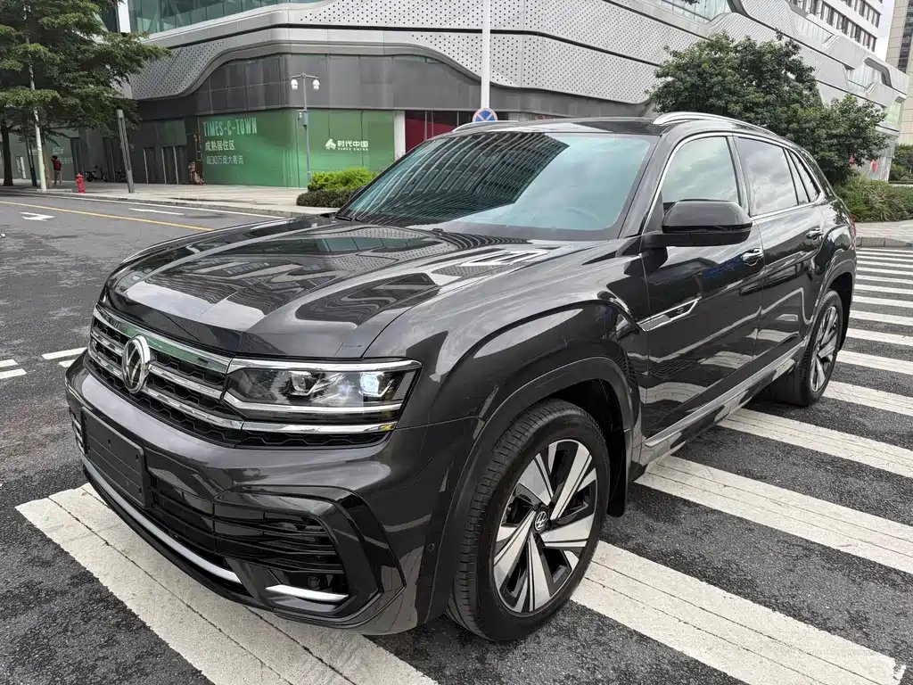 Volkswagen Teramont 2022 — фото 1 из 5