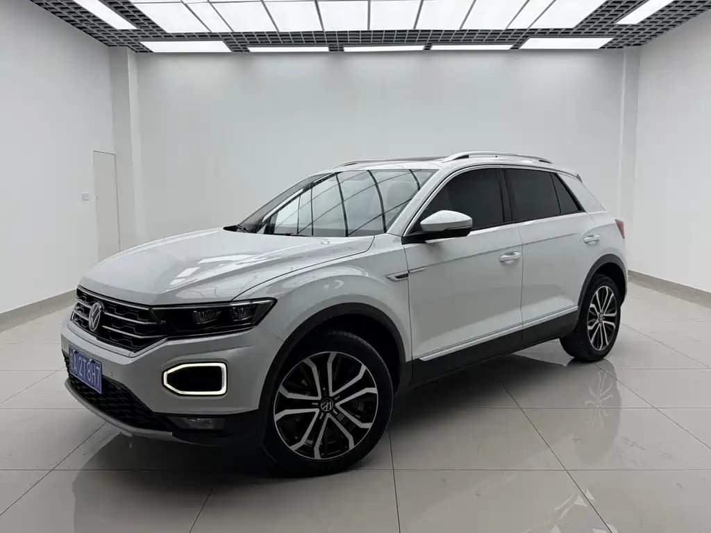 Volkswagen T-Roc 2023 — фото 1 из 5