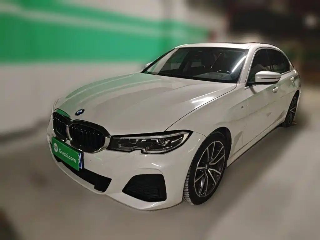 BMW 3 Series 2020 — фото 1 из 5