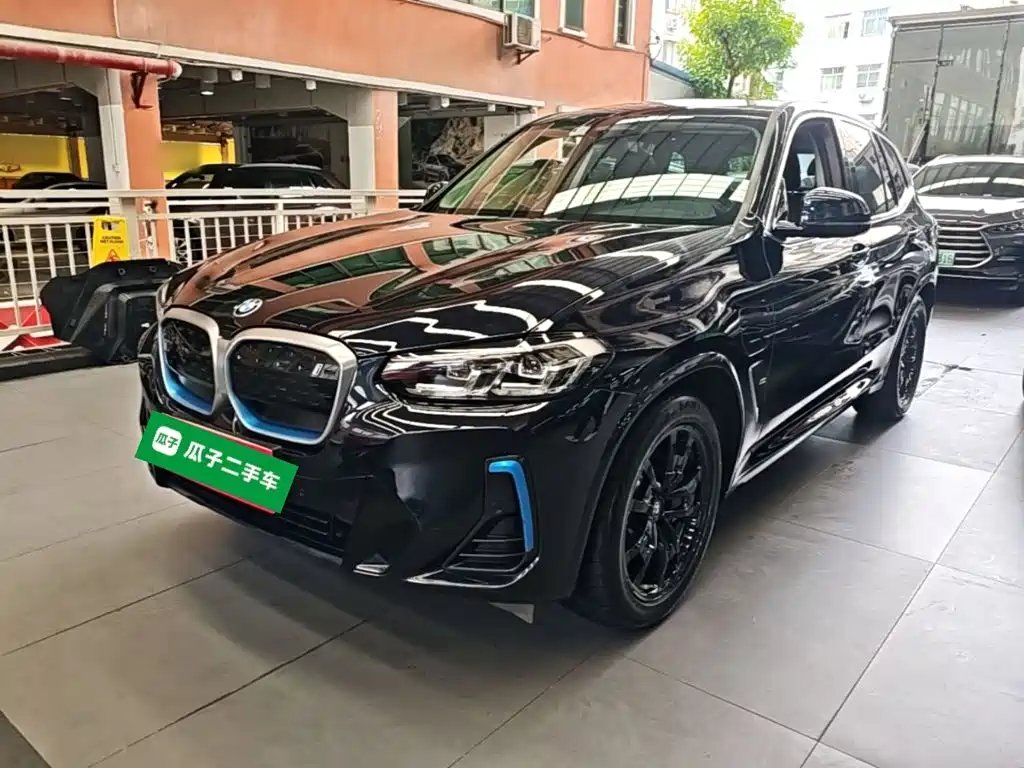 BMW iX3 2022 — фото 1 из 5