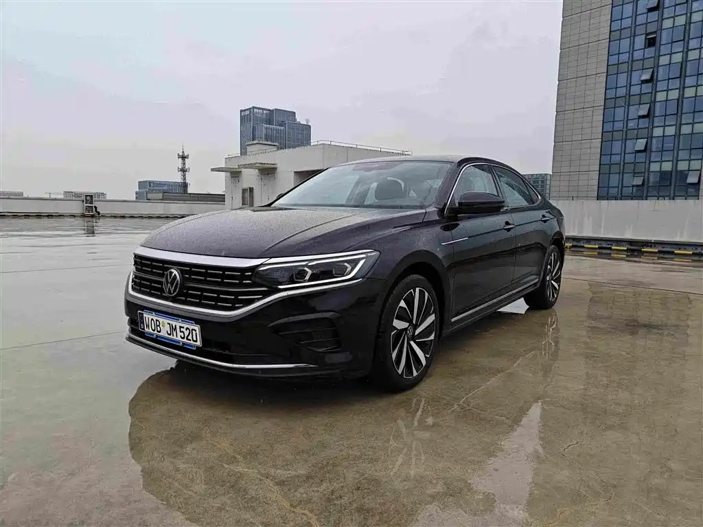 Volkswagen Passat 2024 — фото 1 из 5