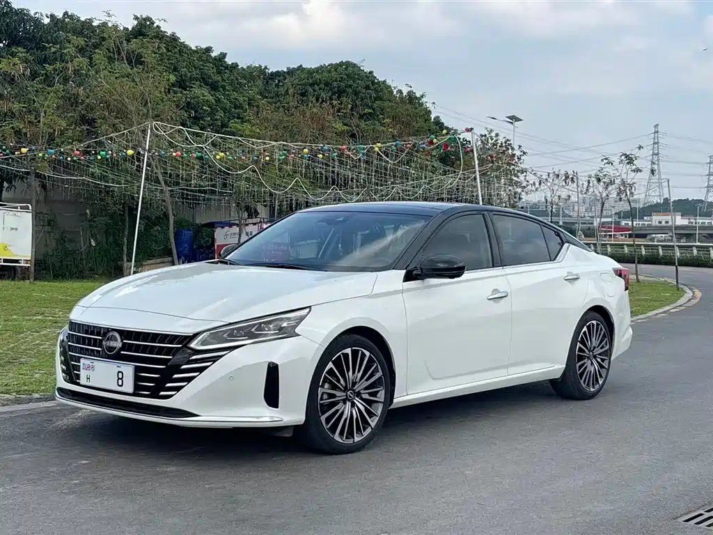 Nissan Teana 2024 — фото 1 из 5