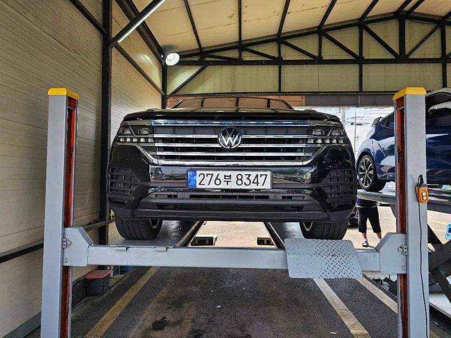 Volkswagen Touareg 2023 — фото 1 из 3