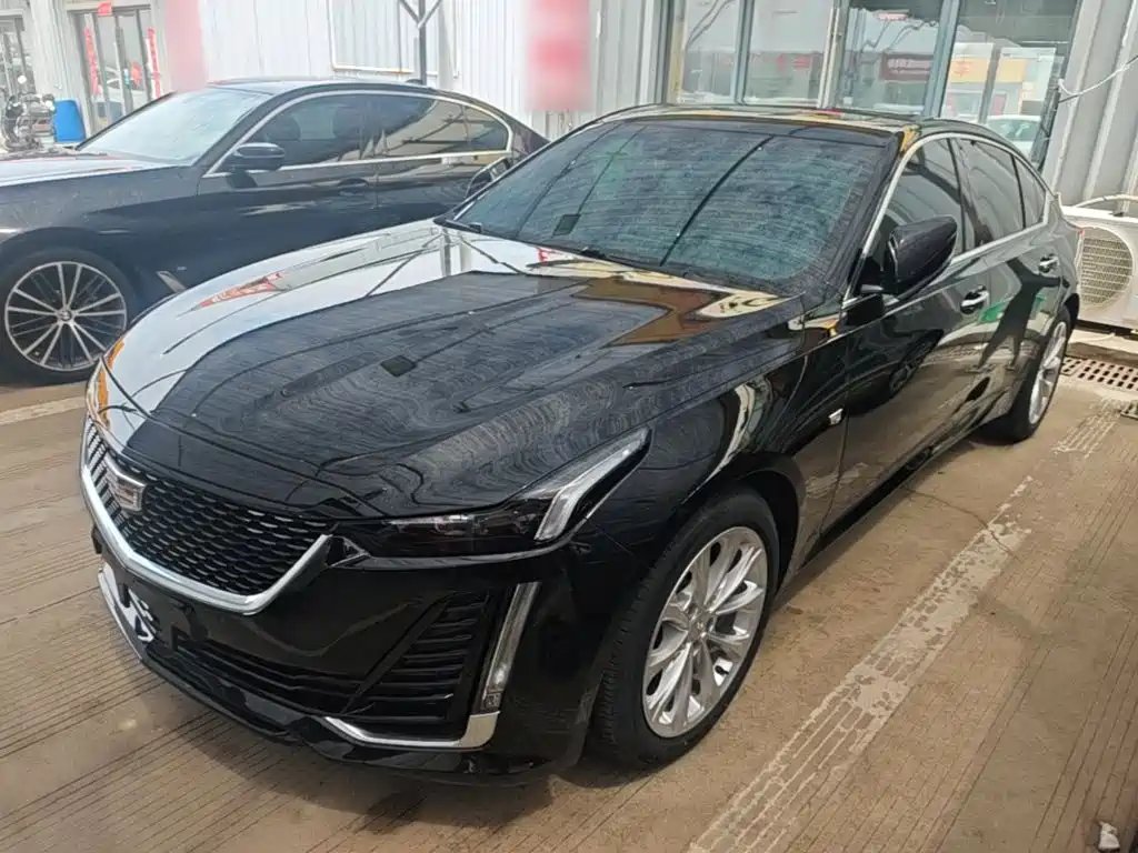 Cadillac CT5 2023 — фото 1 из 5