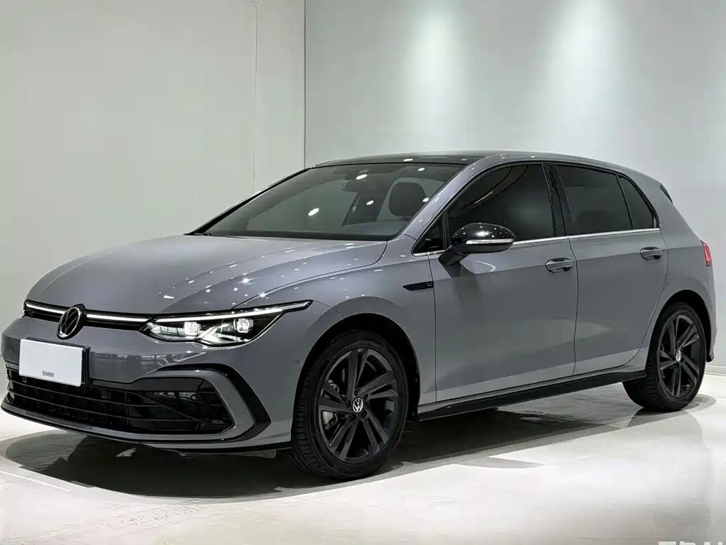 Volkswagen Golf 2022 — фото 1 из 5