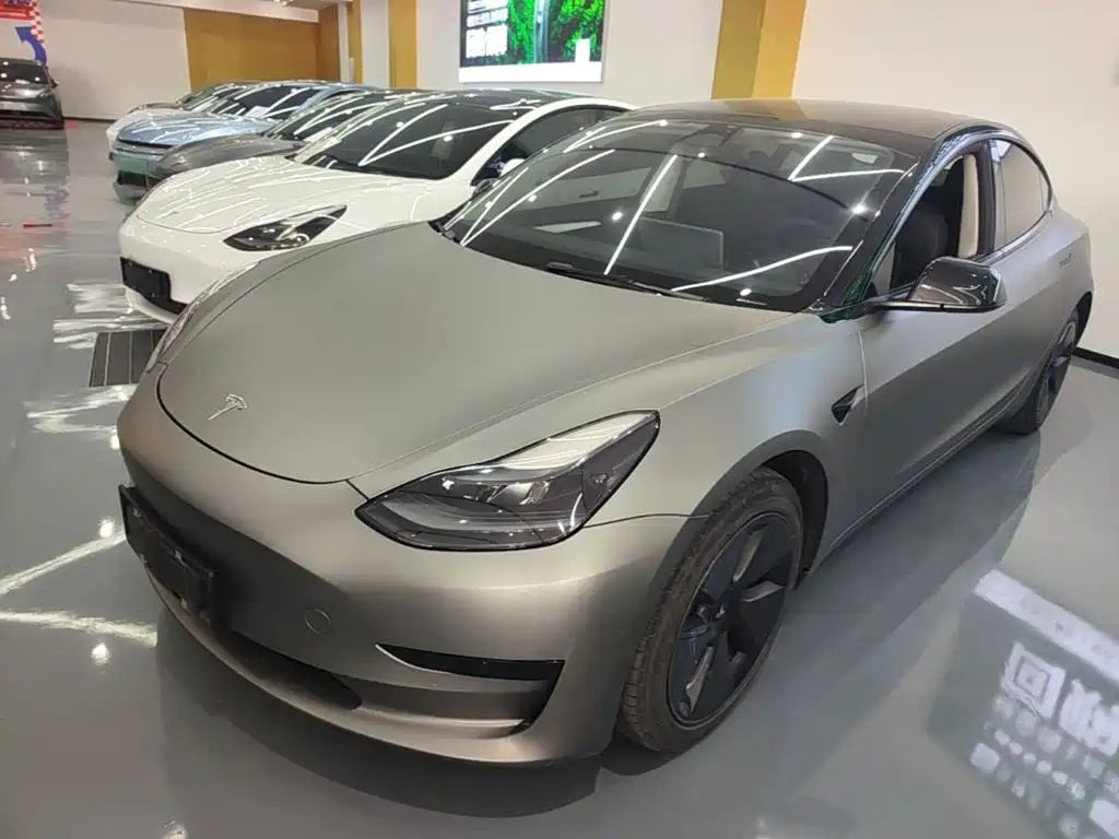 Tesla Model 3 2022 — фото 1 из 5