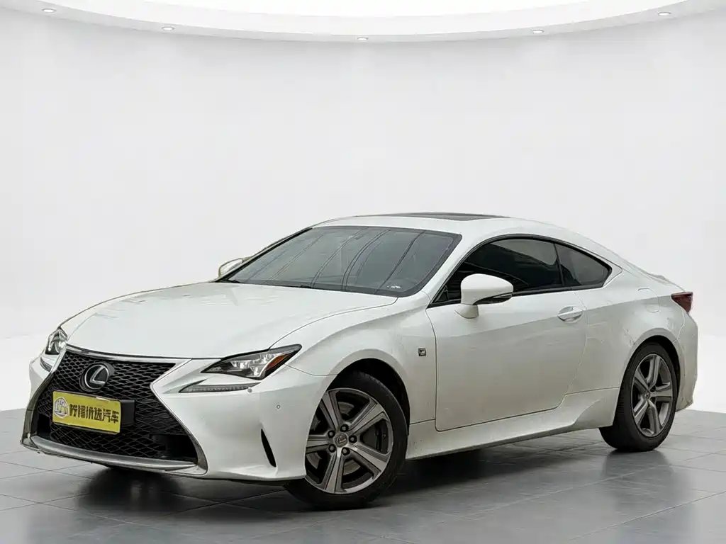 Lexus RC 2016 — фото 1 из 5