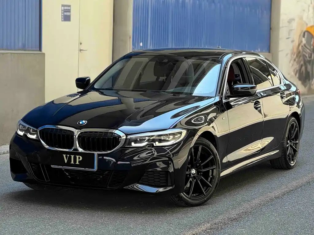 BMW 3 Series 2022 — фото 1 из 5