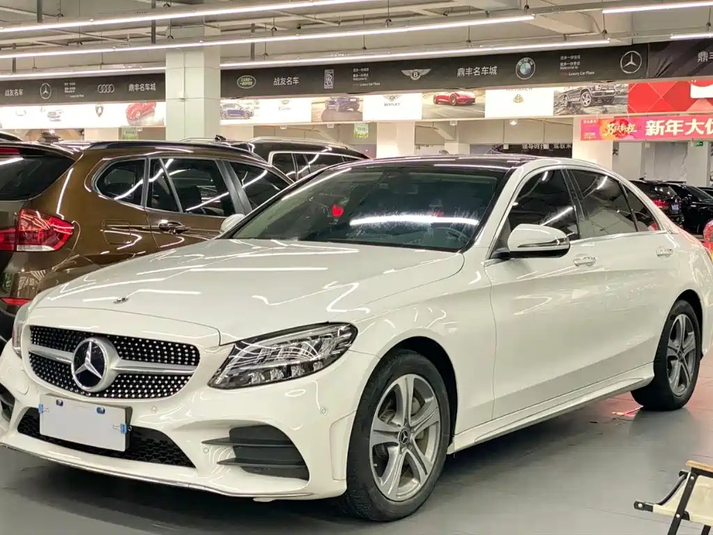 Mercedes-Benz C-Class 2021 — фото 1 из 5