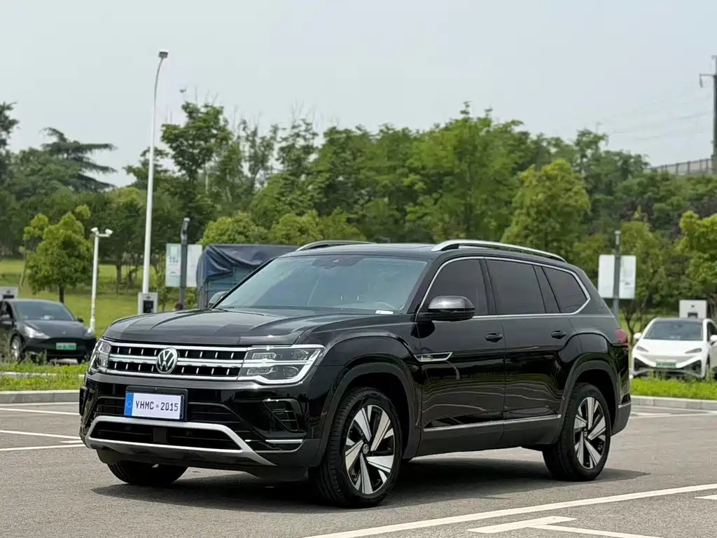 Volkswagen Teramont 2022 — фото 1 из 5