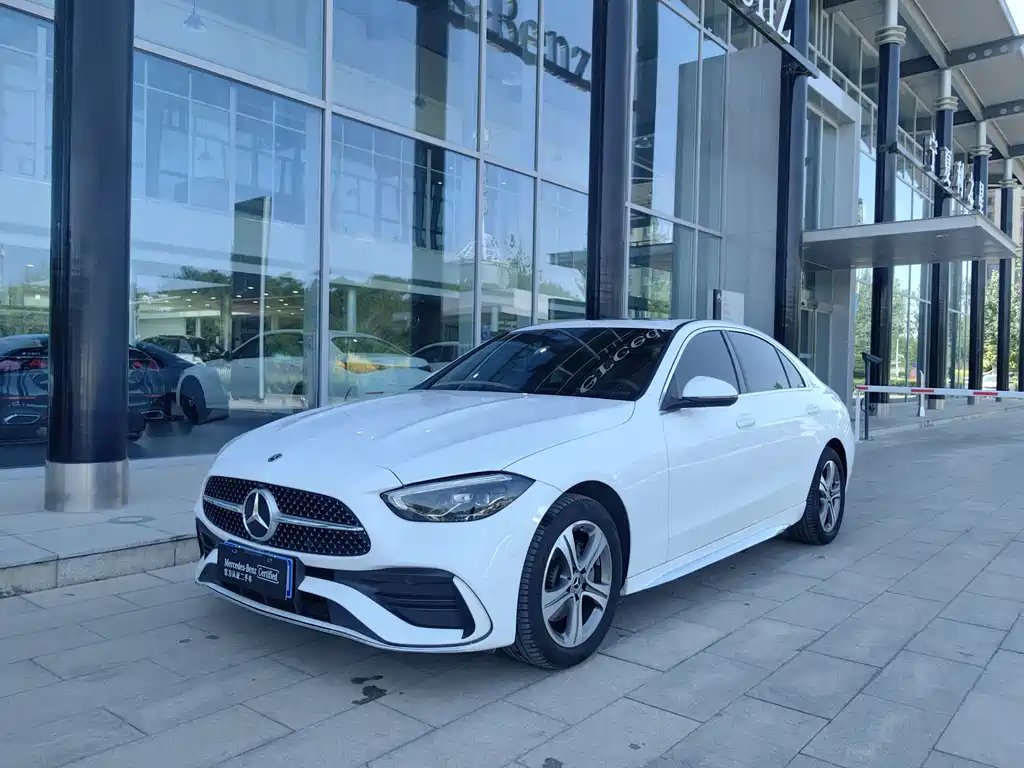 Mercedes-Benz C-Class 2023 — фото 1 из 5