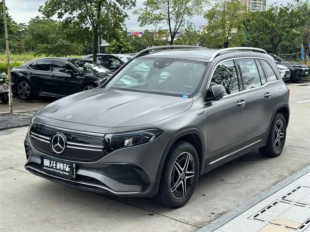 Mercedes-Benz EQB 2022 — фото 1 из 5