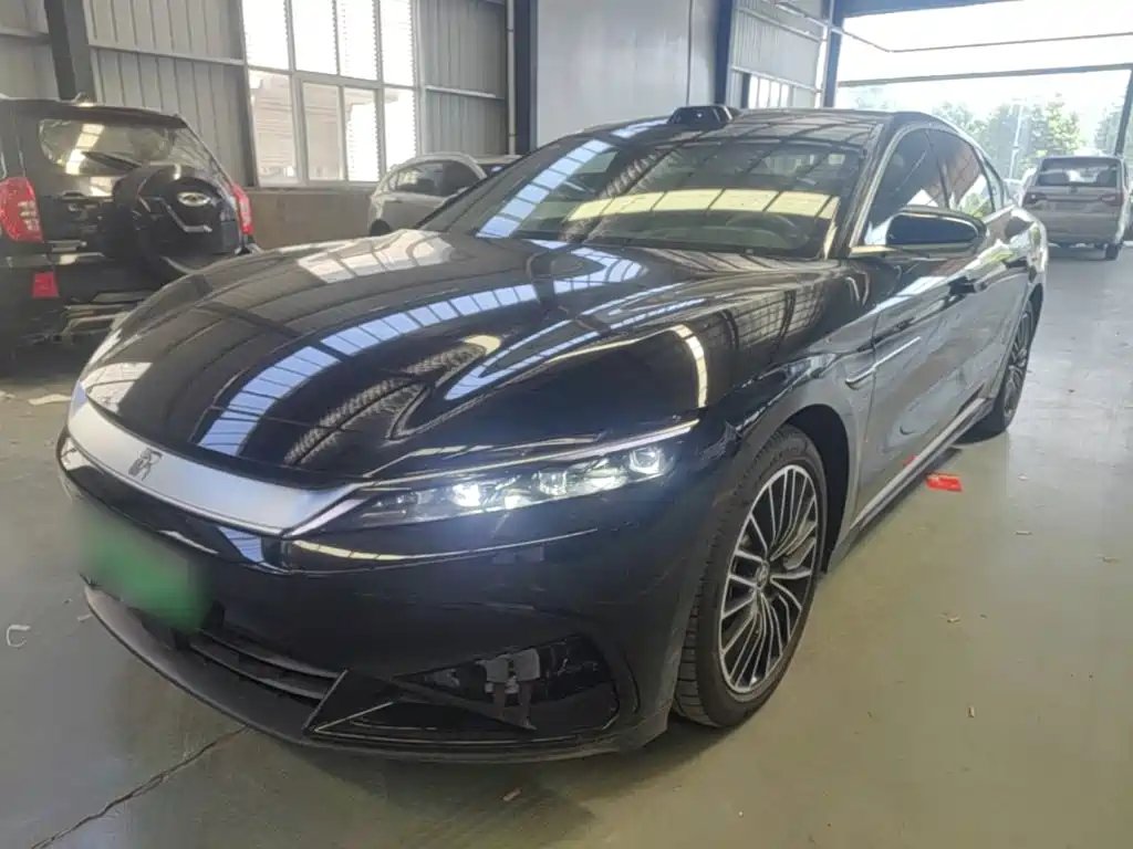 BYD Han 2025 — фото 1 из 5
