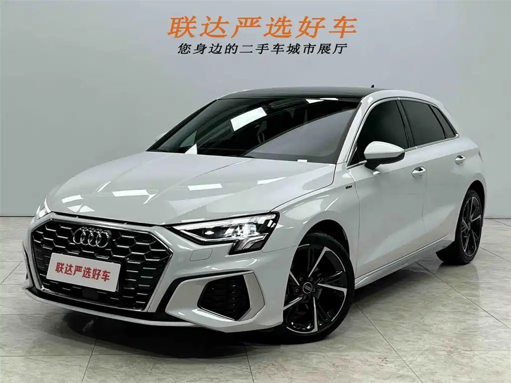 Audi A3 2023 — фото 1 из 5