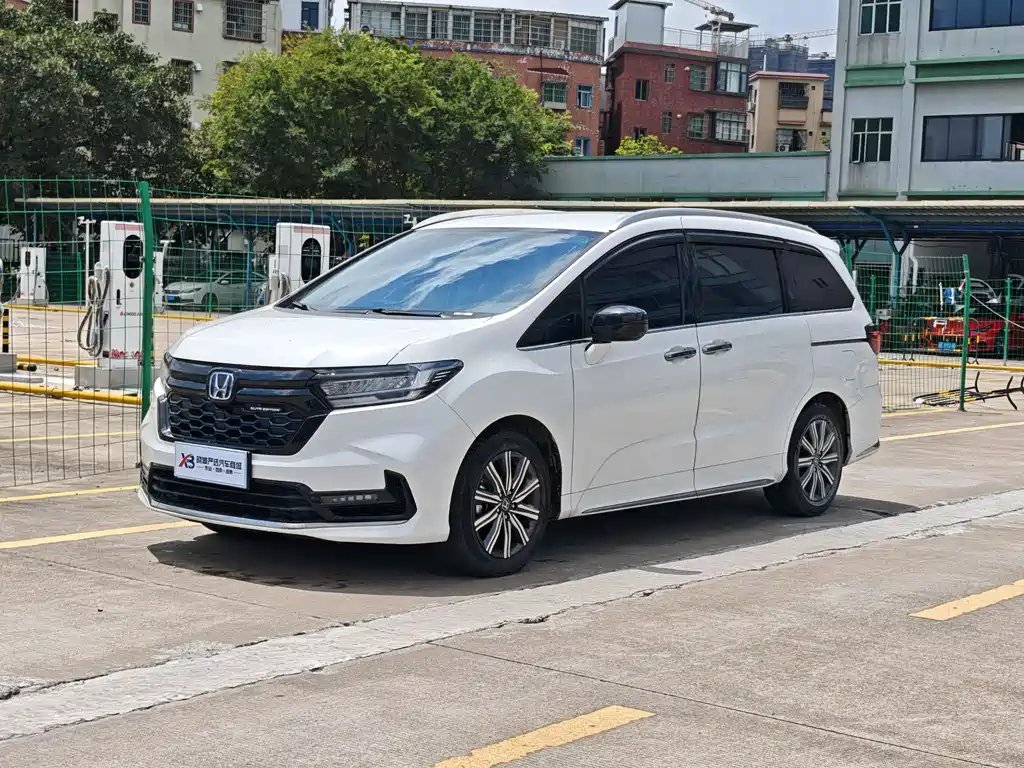 Honda Odyssey 2024 — фото 1 из 5