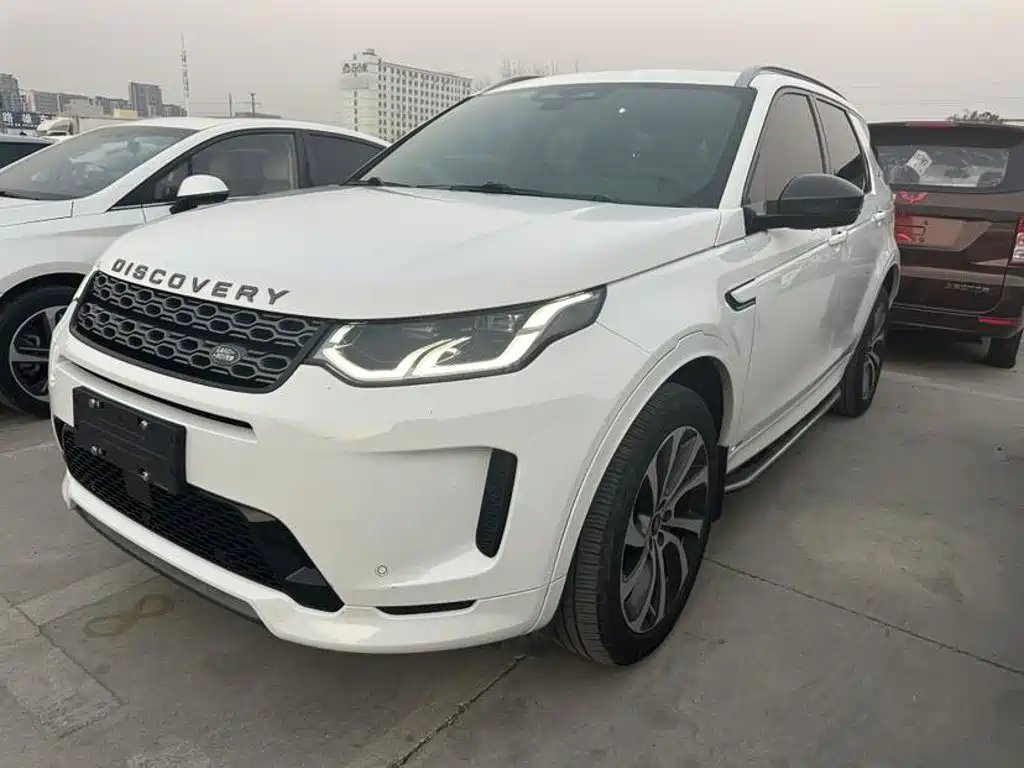 Land Rover Discovery Sport Hybrid 2022 — фото 1 из 5
