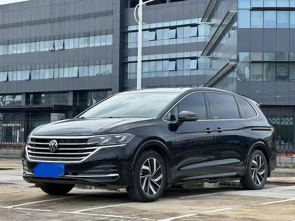 Volkswagen Viloran 2022 — фото 1 из 5