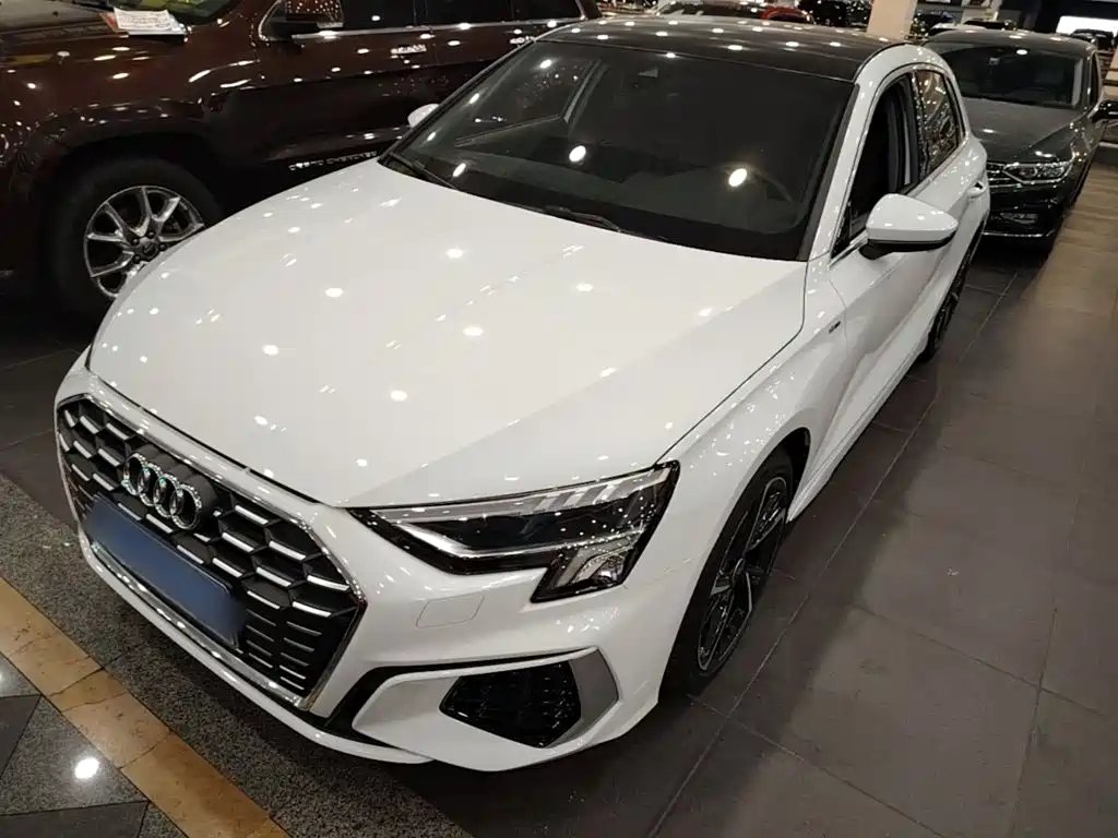 Audi A3 2024 — фото 1 из 5