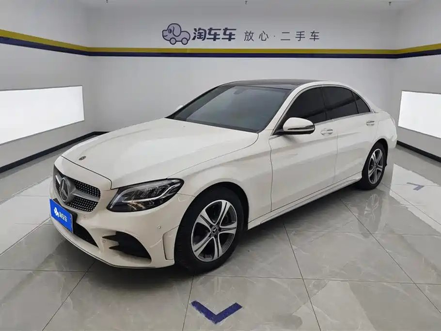 Mercedes-Benz C-Class 2021 — фото 1 из 5