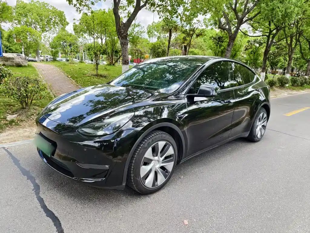 Tesla Model Y 2022 — фото 1 из 5