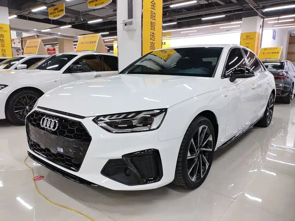 Audi A4L 2023 — фото 1 из 5