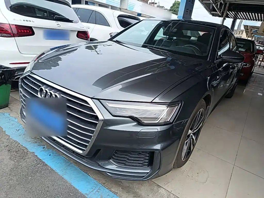 Audi A6L 2020 — фото 1 из 5