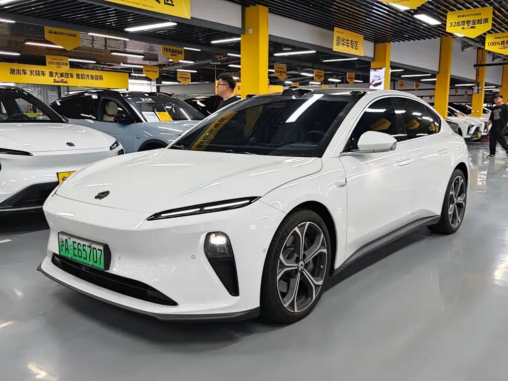 NIO ET5 2024 — фото 1 из 5