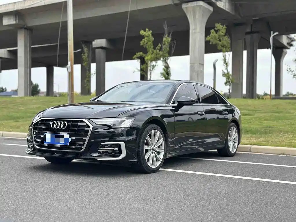 Audi A6L 2021 — фото 1 из 5