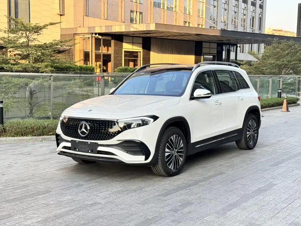 Mercedes-Benz EQB 2026 — фото 1 из 5