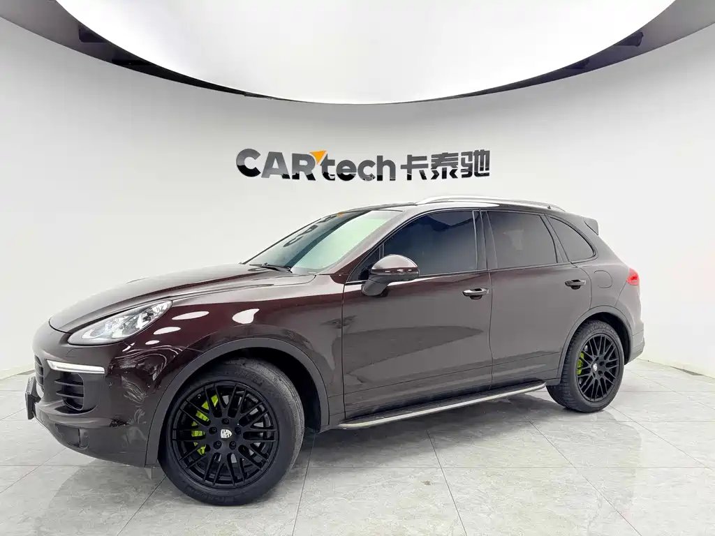Porsche Cayenne Hybrid 2016 — фото 1 из 5