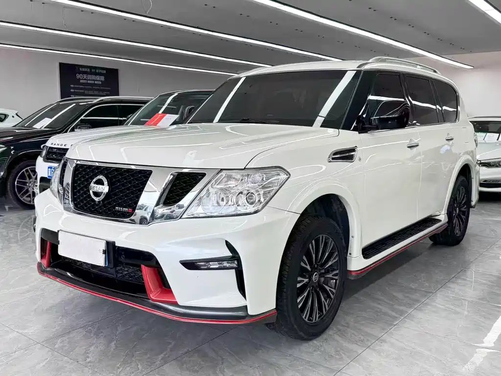 Nissan Patrol 2017 — фото 1 из 5