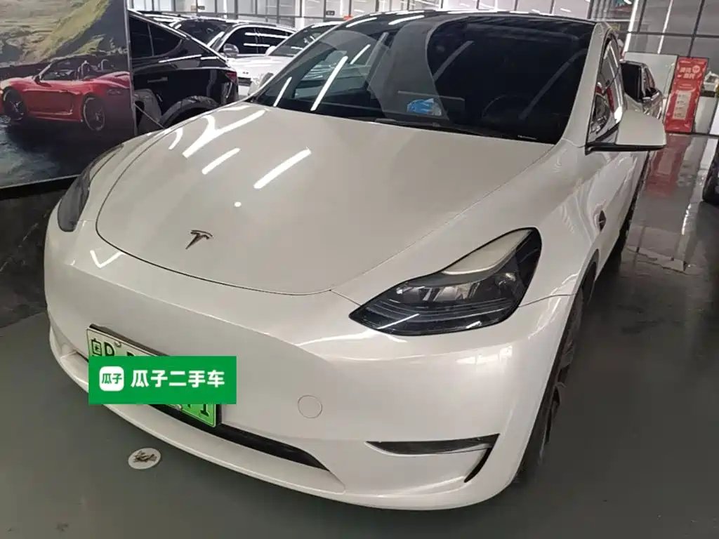 Tesla Model Y 2023 — фото 1 из 5