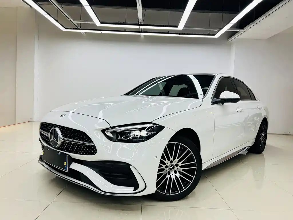 Mercedes-Benz C-Class 2024 — фото 1 из 5