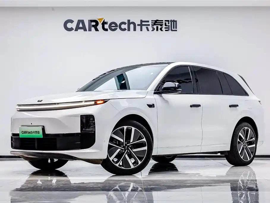 Li Auto Li L6 2025 — фото 1 из 5