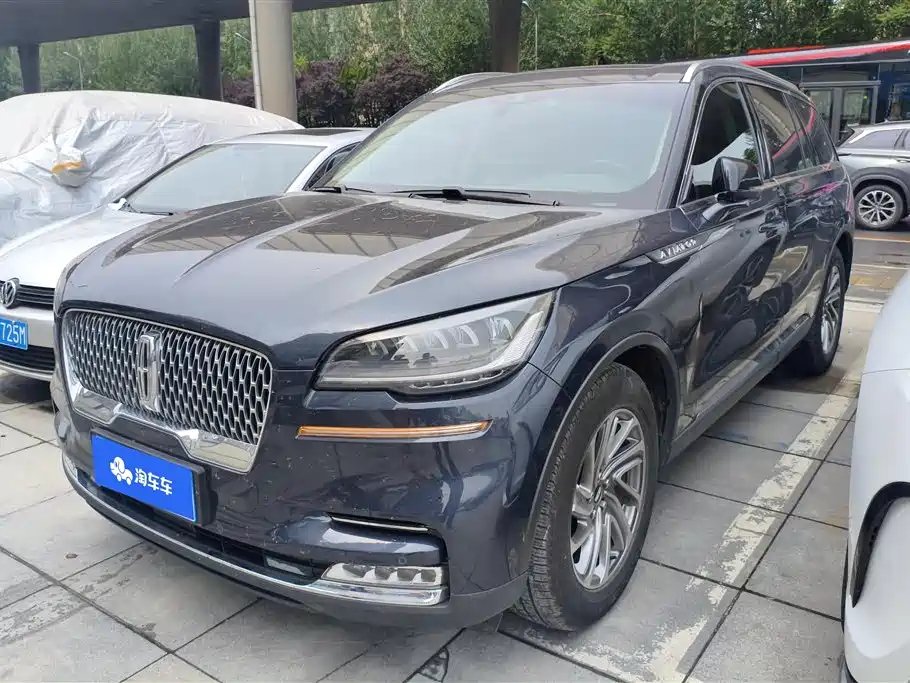 Lincoln Aviator 2020 — фото 1 из 5