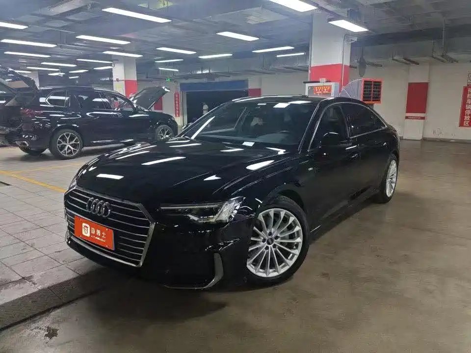 Audi A6L 2022