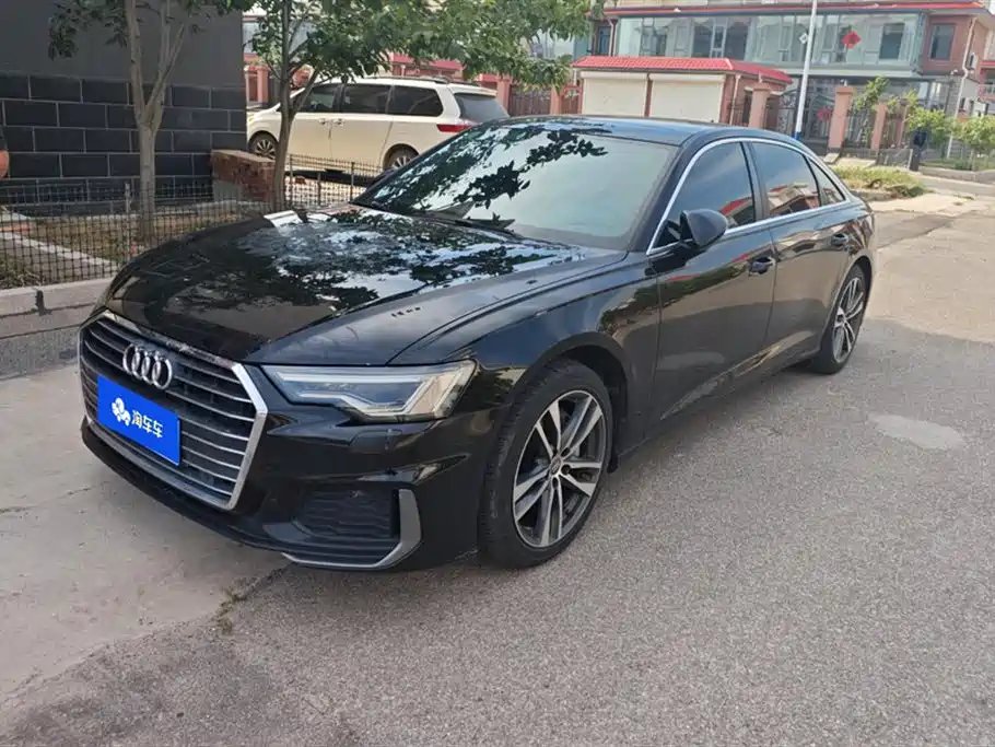 Audi A6L 2019 — фото 1 из 5