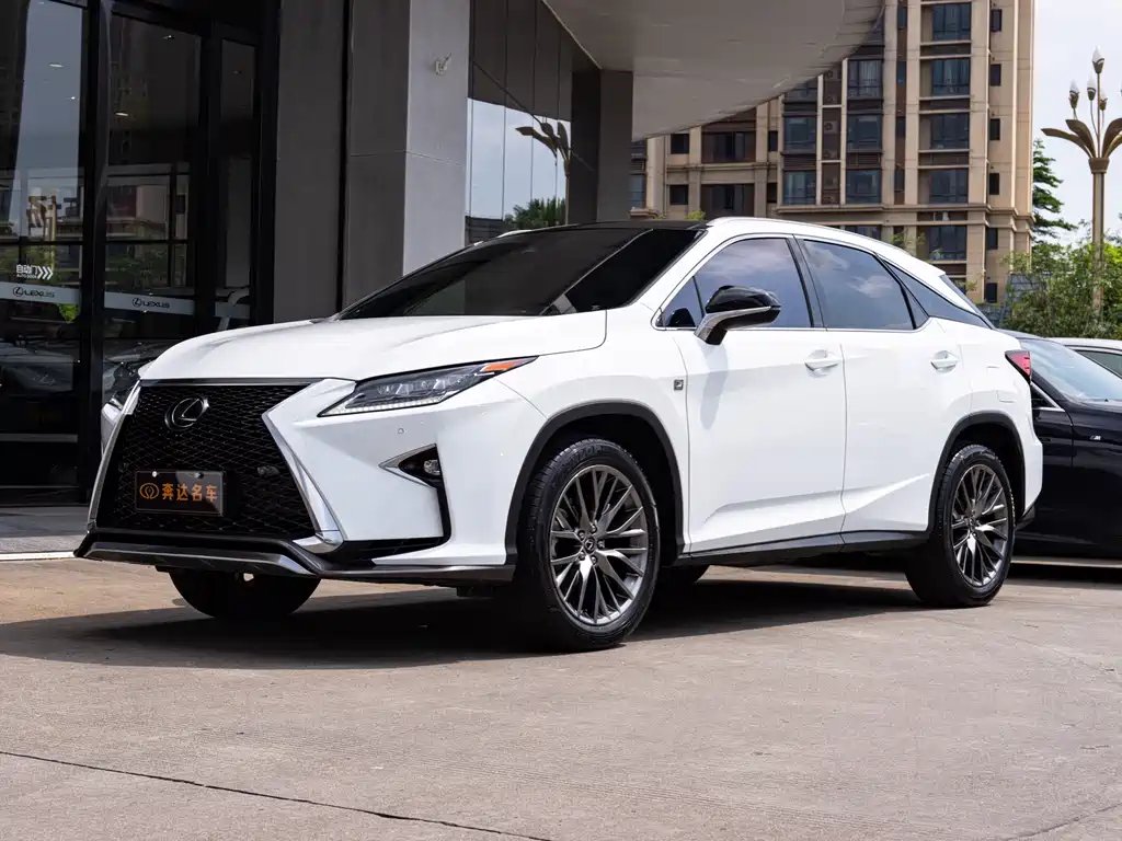 Lexus RX 2017 — фото 1 из 5