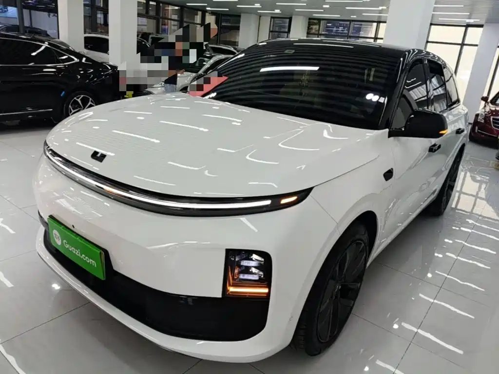 Li Auto Li L6 2024 — фото 1 из 5