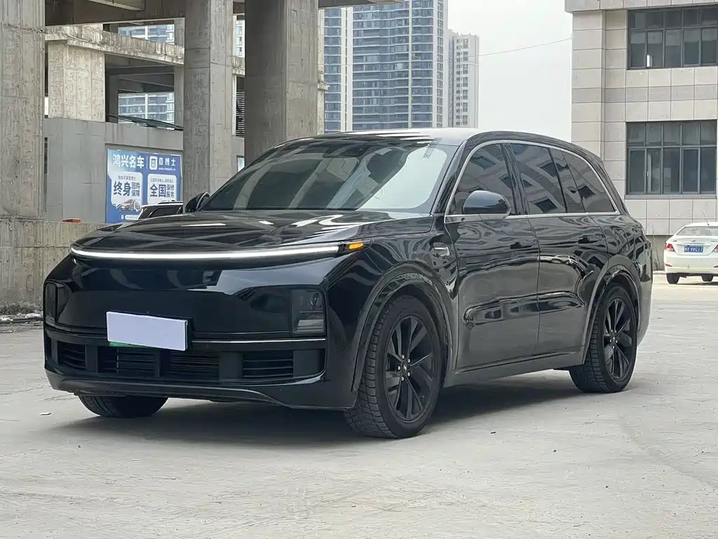Li Auto Li L8 2024 — фото 1 из 5
