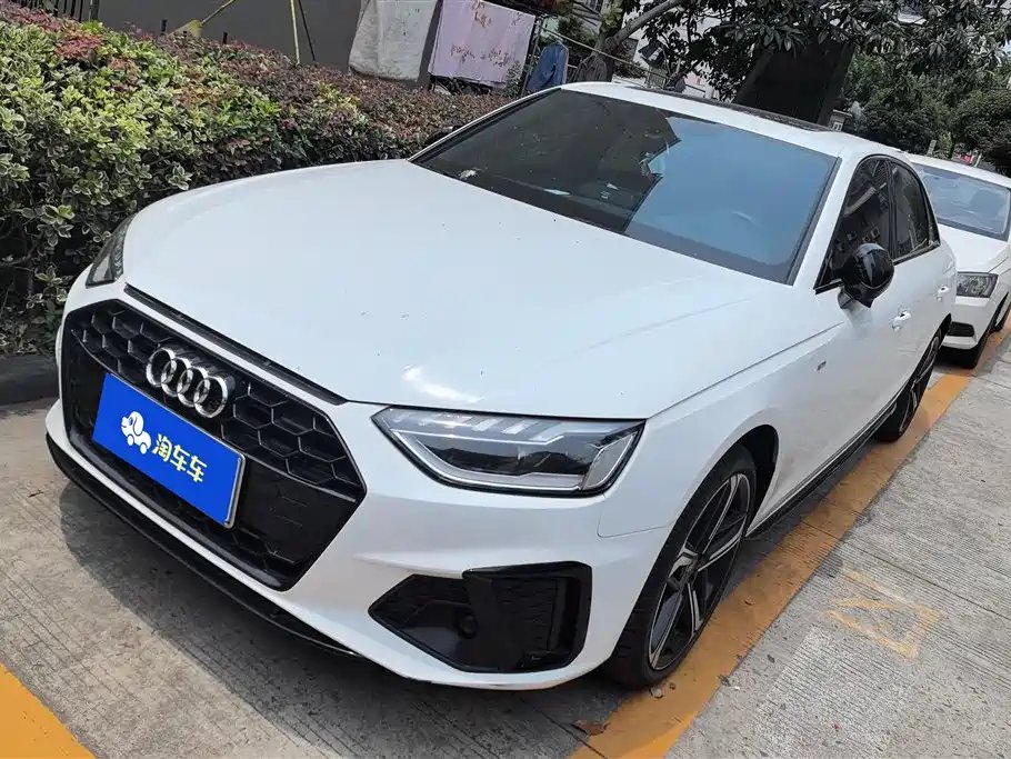 Audi A4L 2024 — фото 1 из 5