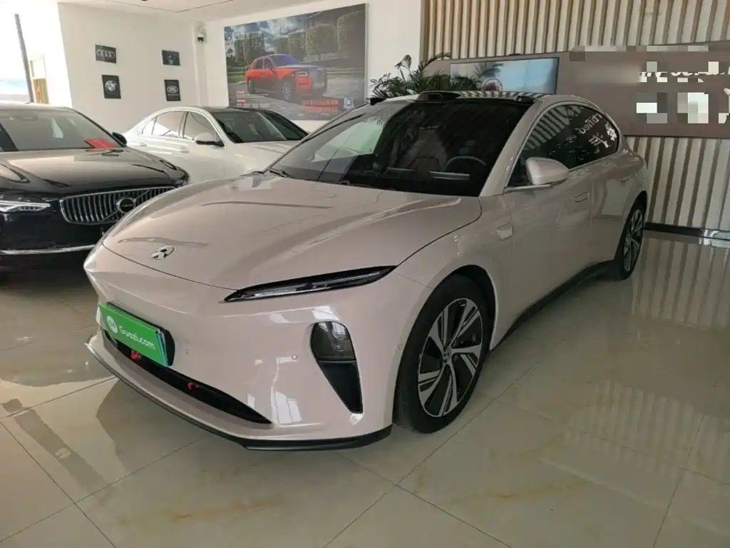 NIO ET5 2024 — фото 1 из 5