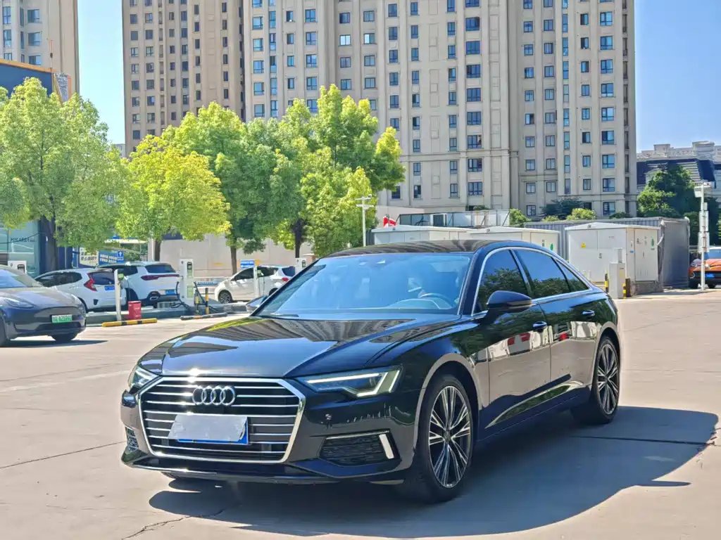 Audi A6L 2020 — фото 1 из 5