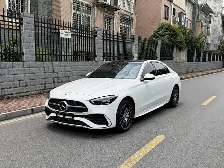 Mercedes-Benz C-Class 2023 — фото 1 из 5