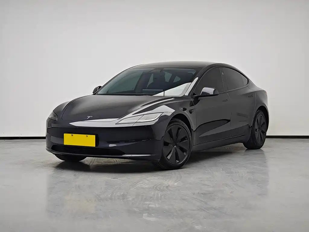Tesla Model 3 2024 — фото 1 из 5