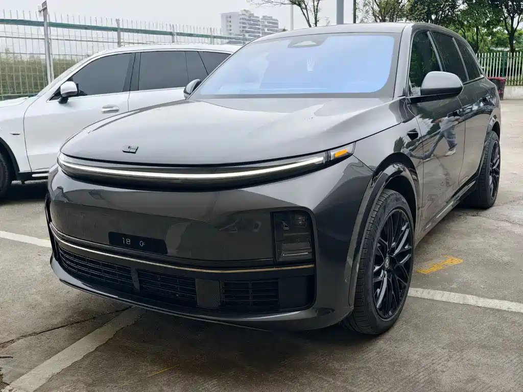 Li Auto Li L7 2023 — фото 1 из 5