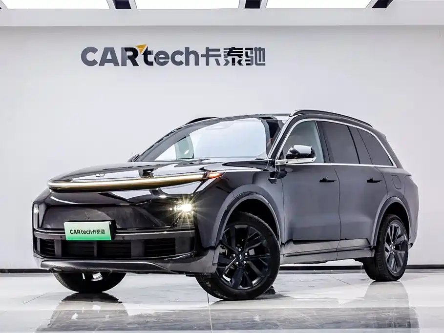 Li Auto Li L8 2023 — фото 1 из 5