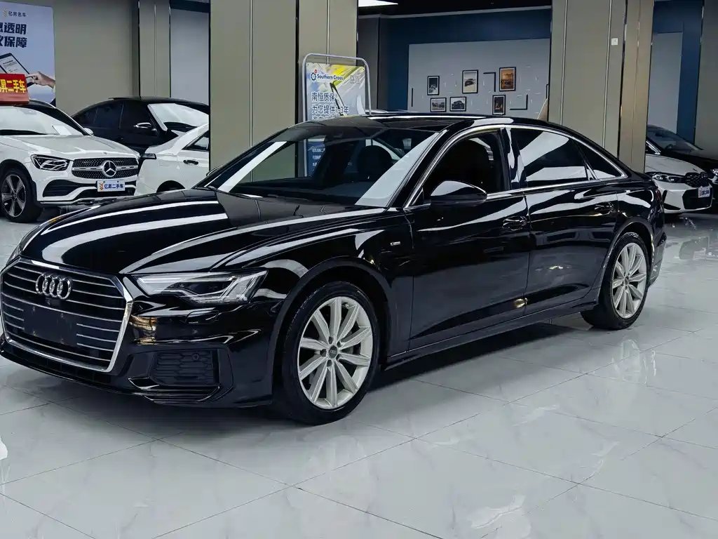 Audi A6L 2021 — фото 1 из 5